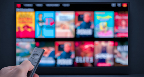 Il ritorno di Juliana Moreira a Paperissima Sprint: un'estate all'insegna del divertimento